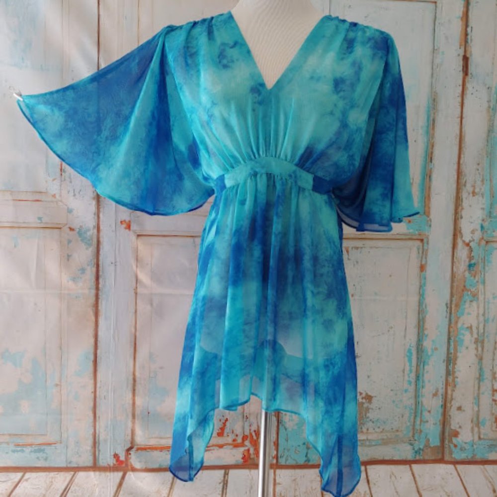 Ocean Sky Sheer Cover Up-Wrap-Dress/Aprox S or M/ Shades of Blue
